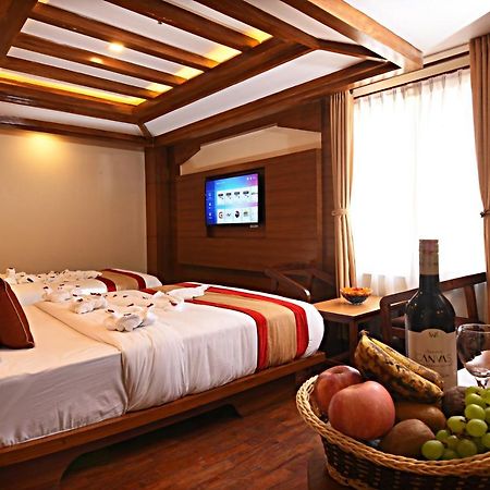 Hotel Thamel Park Kathmandu Exteriör bild